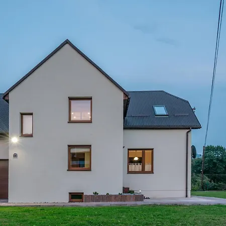 빌라 - Alexander Cisiec